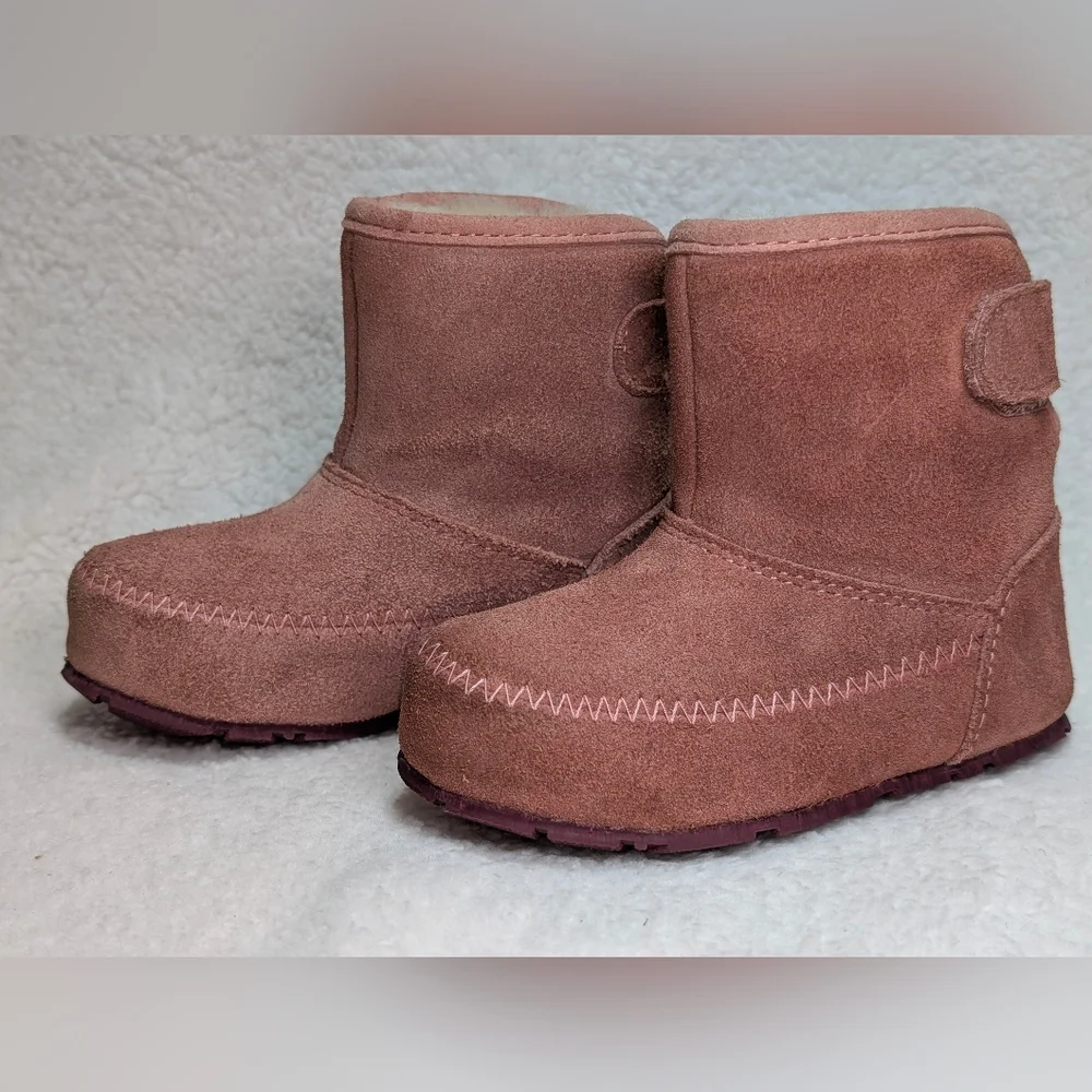 L.L. Bean Toddler SZ 5 Kids' Wicked Cozy Boots Pink Suede Leather Lamb Shearling